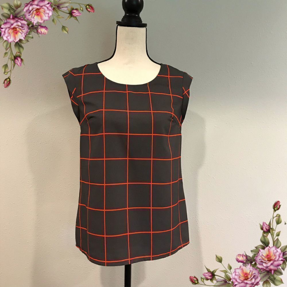 ‎Merona geometric print top.